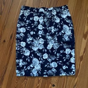 Mikarose floral stretchy skirt